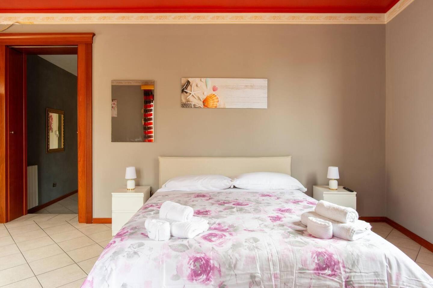 2 Apartments - Akragas Home 1 & 2 On Via Atenea City Center With View Agrigento Exterior photo